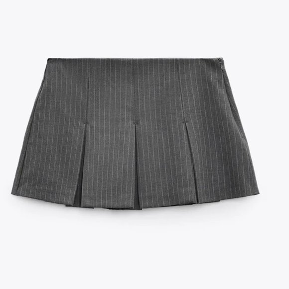 LAST ONE! BLOGGER'S FAVE! Zara Box Pleat Skort Gray NWT - Picture 12 of 13